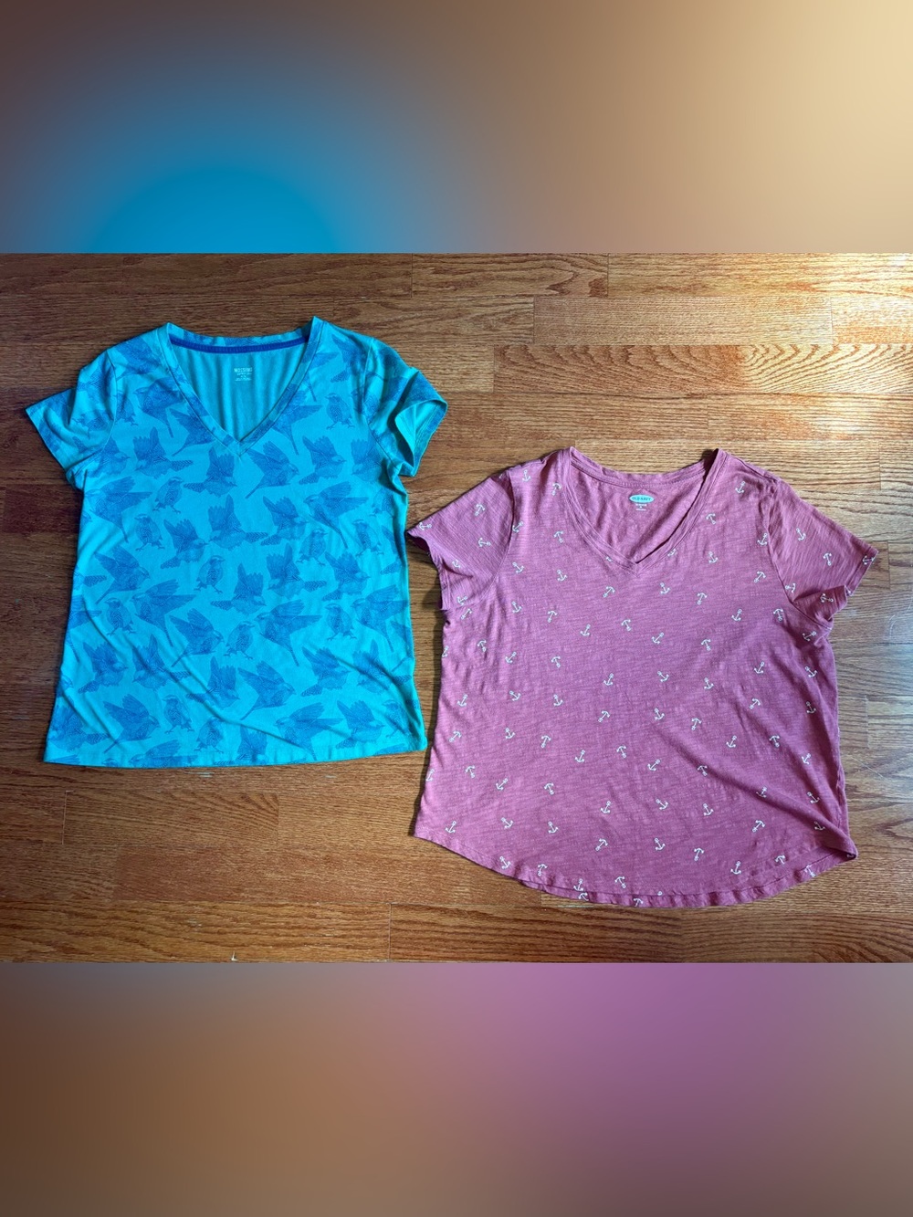 Set (2) Mossimo Supply Co. & Old Navy Women's Short Sleeve Tees - both XL